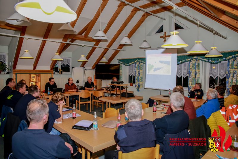 BOS-Einheiten mit Autobahnmeisterei im Gespräch