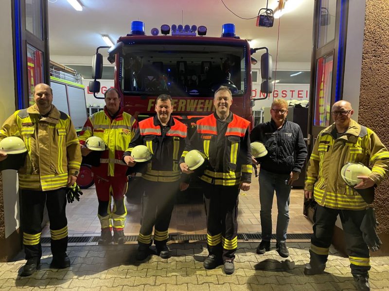 Neue Helme im Markt Königstein