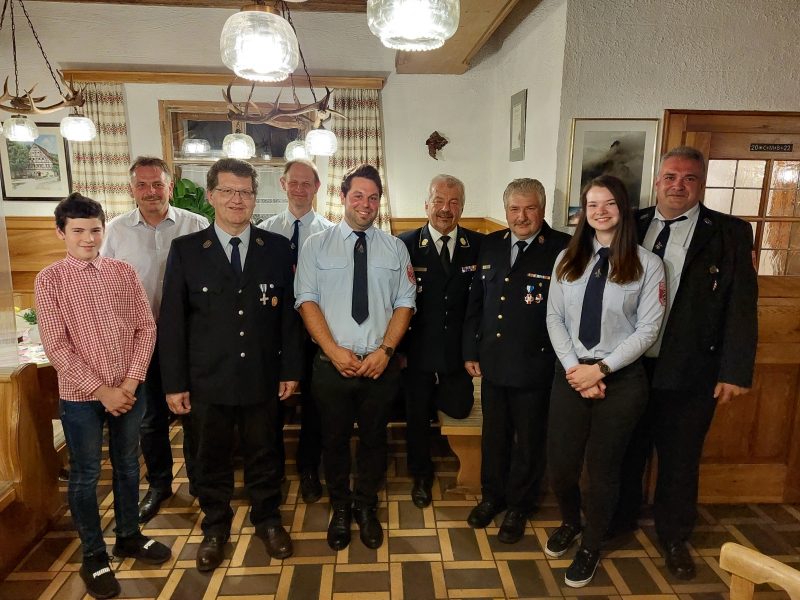 Feuerwehr Hirschbach Stolz auf neues Fahrzeug