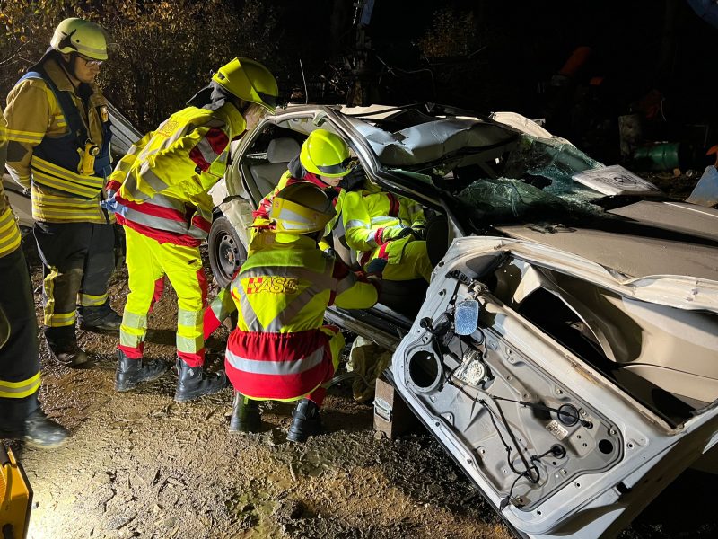 ASB und Feuerwehr trainieren gemeinsam